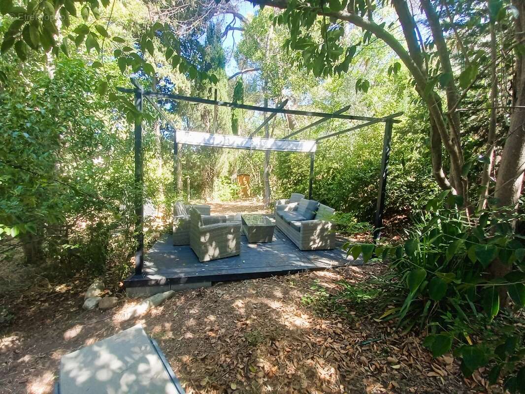 Comme une maison ! Appartement 4 pièces, contemporain avec jardin privatif de 530 m², parking, Aix-en-Provence, Résidence - photo 5