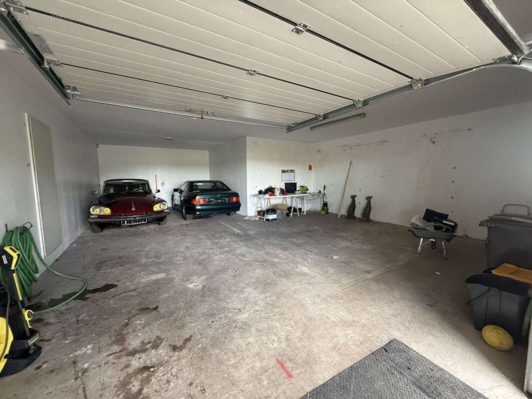 Maison à CHATILLON-SUR-CHALARONNE