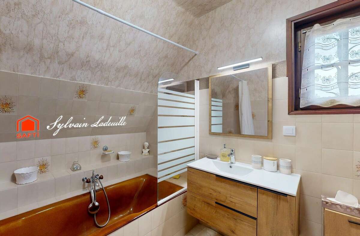 Photo 9 - Maison à MEYRALS