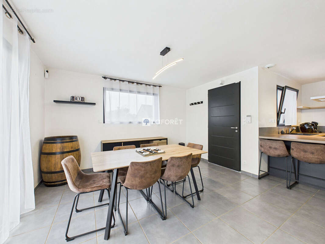 Maison à PLONEOUR-LANVERN