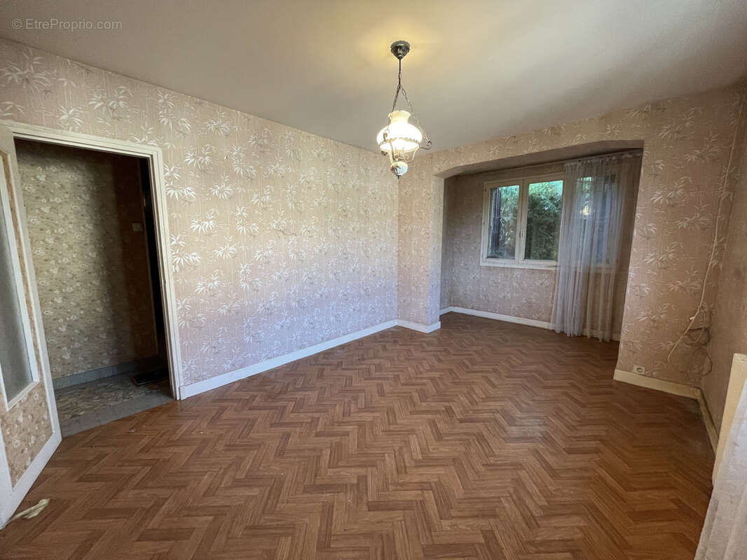 Maison à BONNY-SUR-LOIRE