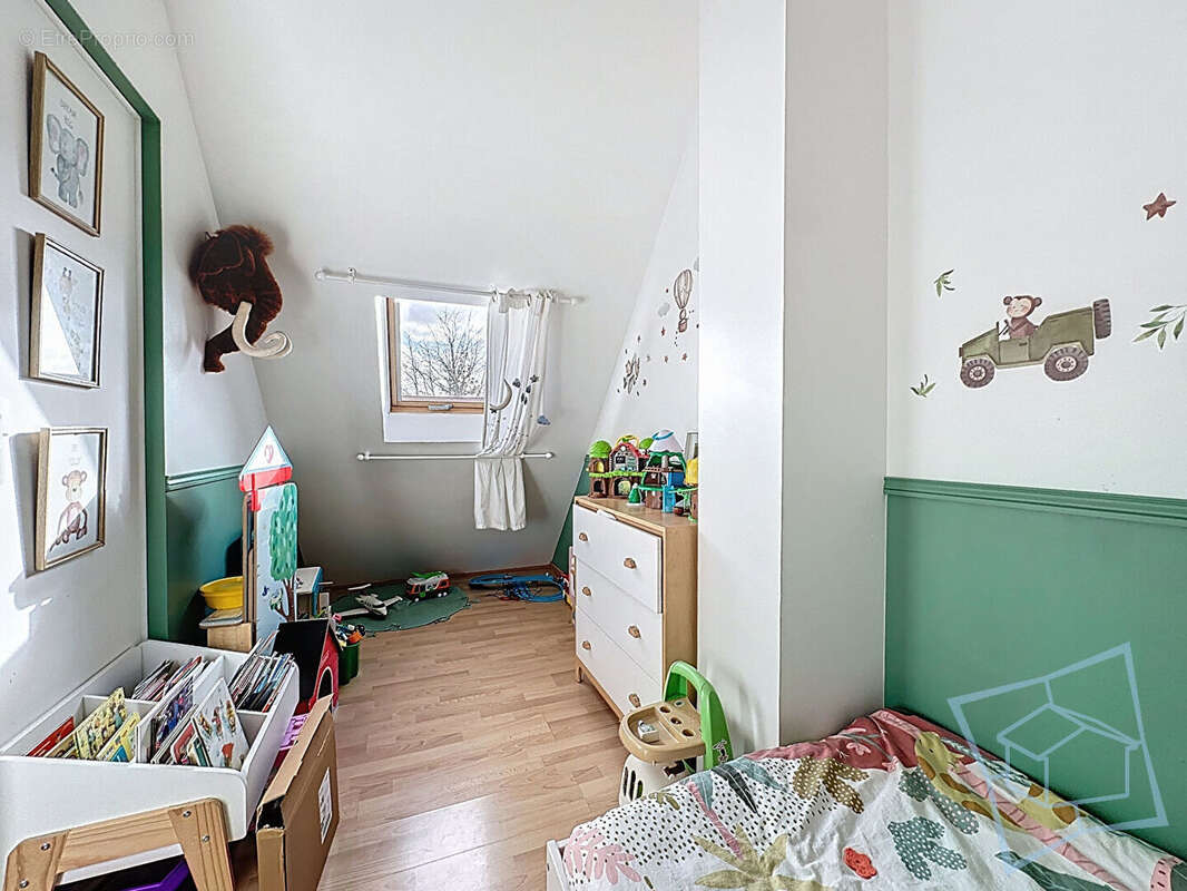 Maison à CERNAY-LA-VILLE