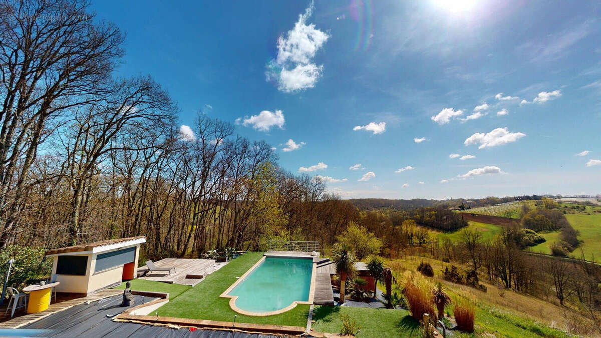 Maison à MONTESQUIEU