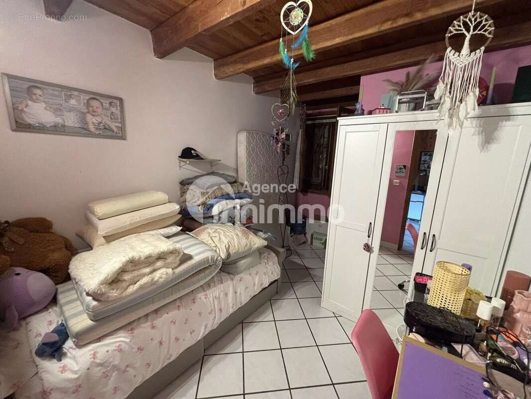 Maison à CONTES