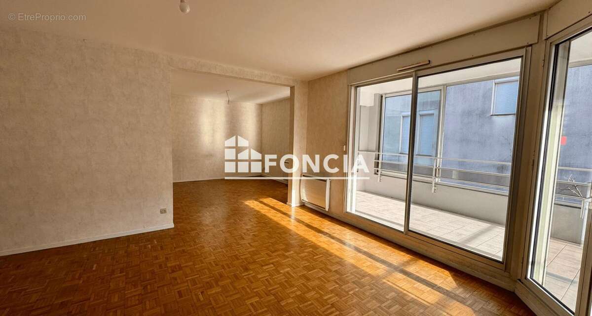 Appartement à LYON-3E