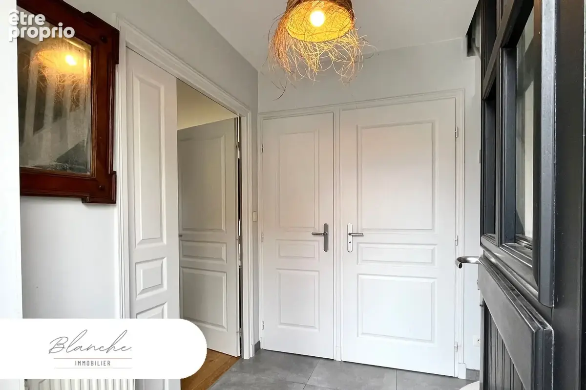 Maison à vendre 5 pièces VILLENEUVE D'ASCQ (59) - photo 2