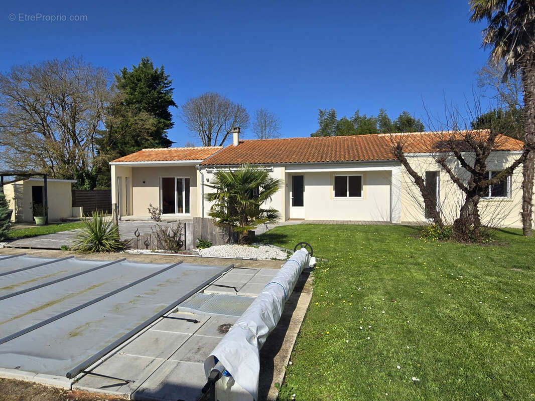 Maison à SAINT-HIPPOLYTE