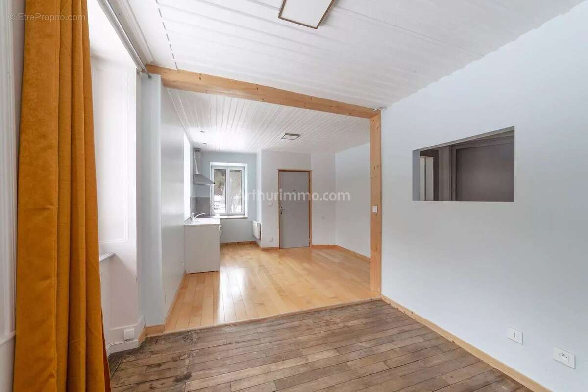 Appartement à MORTEAU