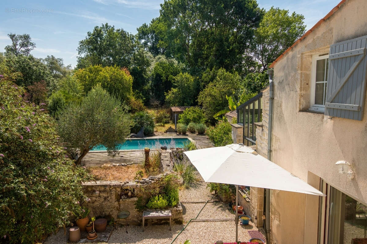 Propriété de caractère avec maison d'amis, piscine et dépendances   Un véritable art de vivre - photo 18