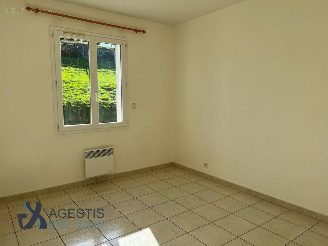  - Maison à SAIX