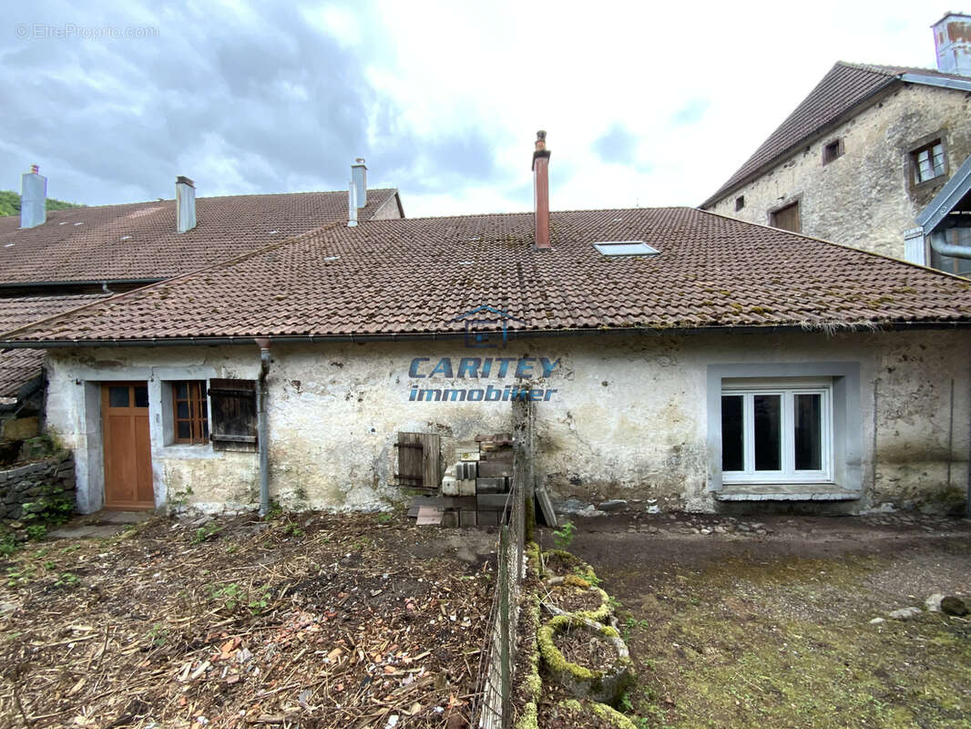 Maison à SERVANCE