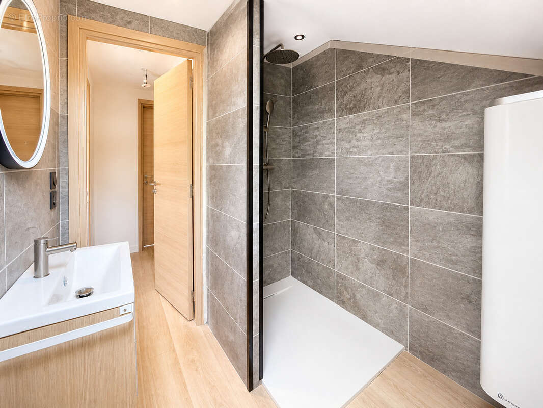 Appartement à AIX-LES-BAINS
