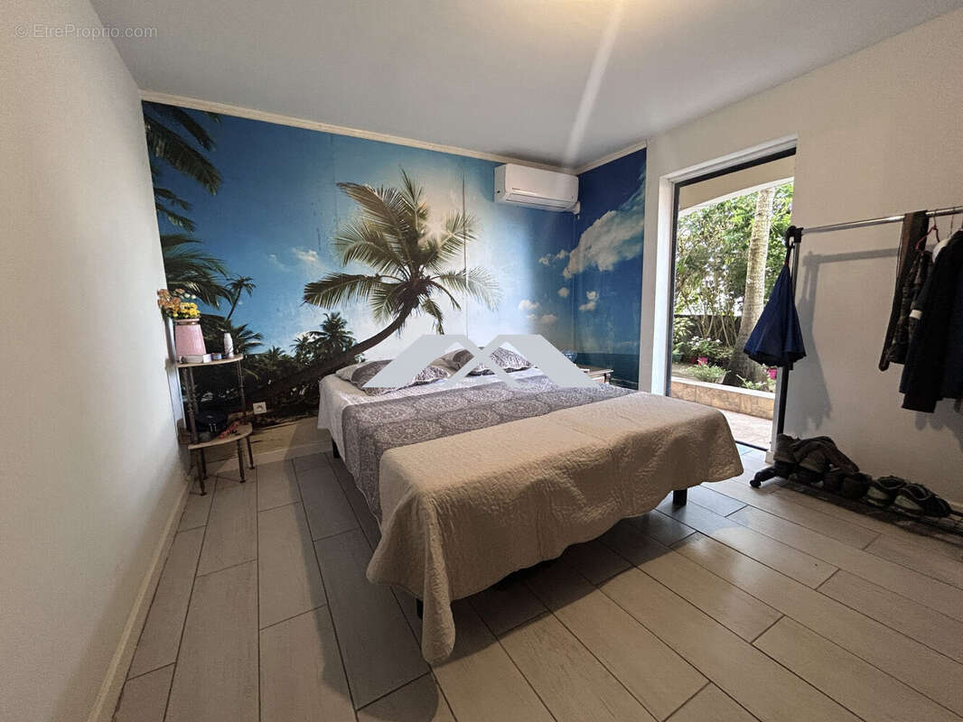 Maison à SAINTE-SUZANNE