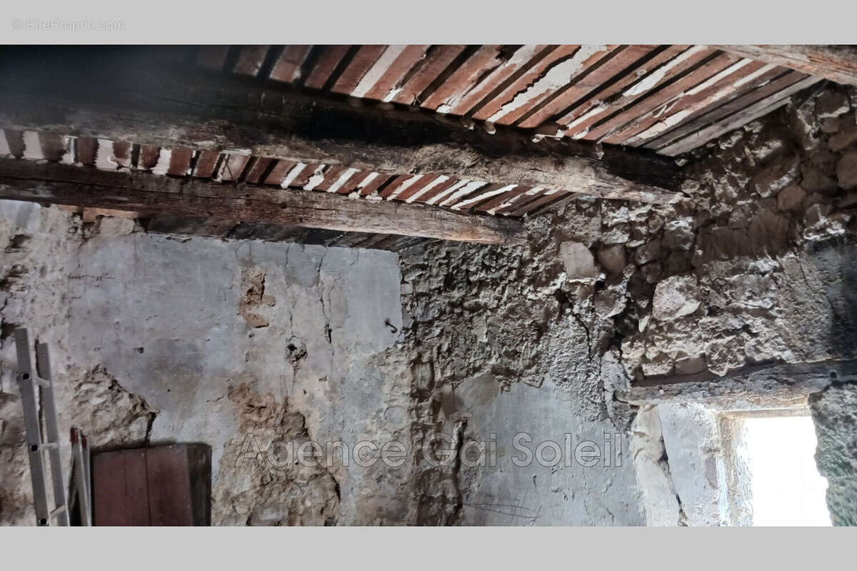 Maison à NISSAN-LEZ-ENSERUNE