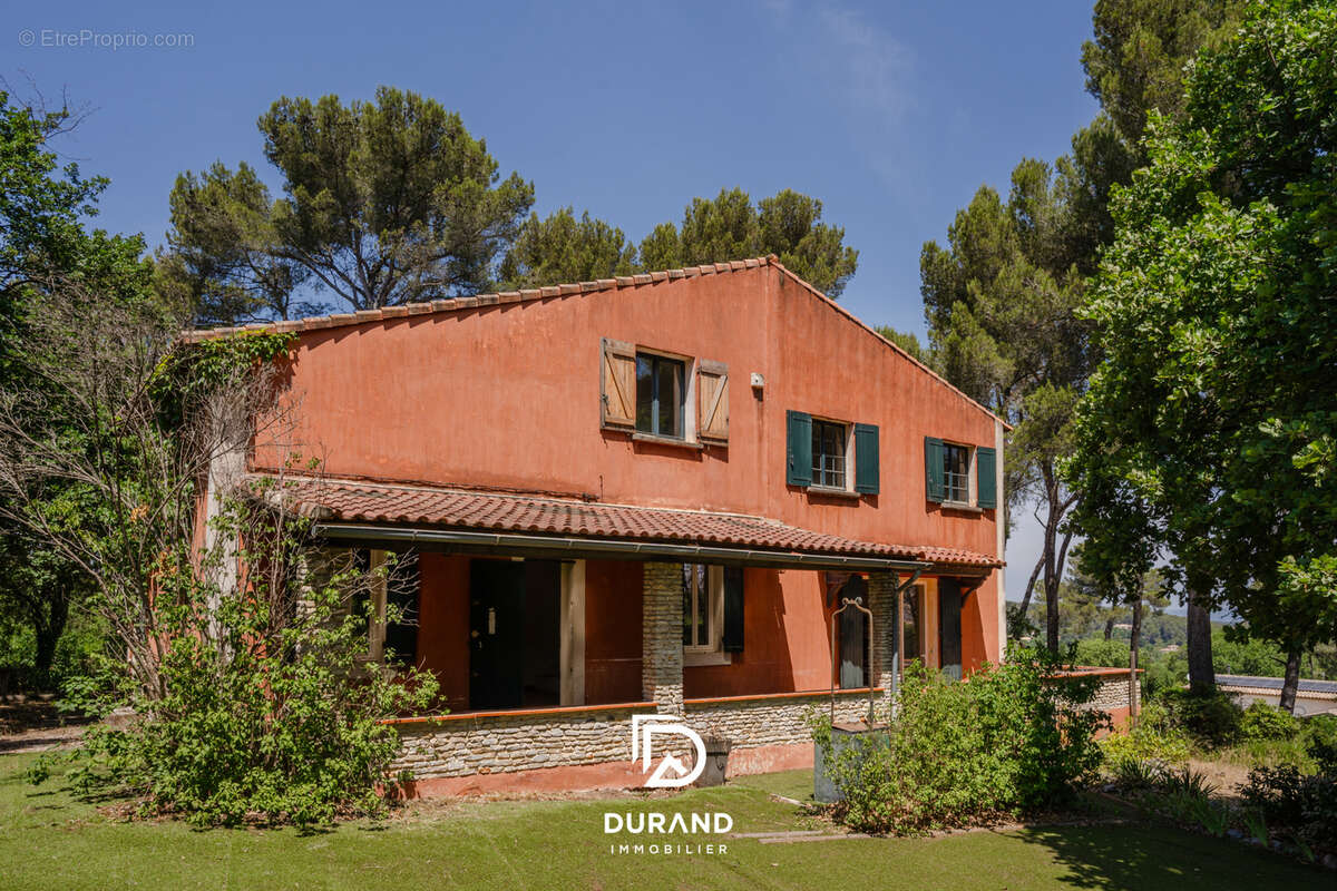Maison à CABRIES