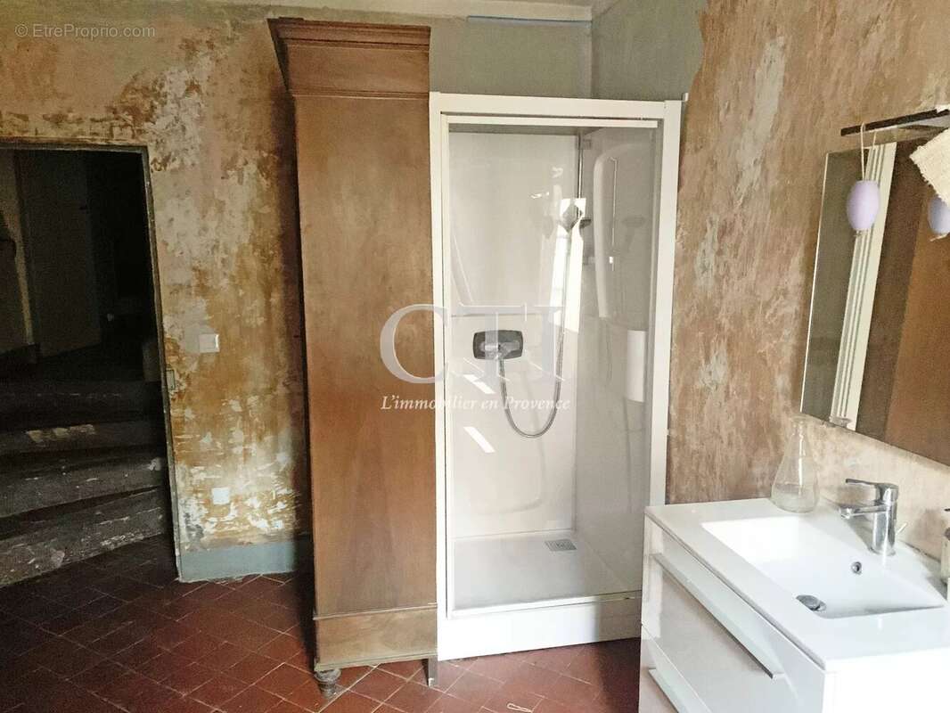 Maison à MIRABEL-AUX-BARONNIES