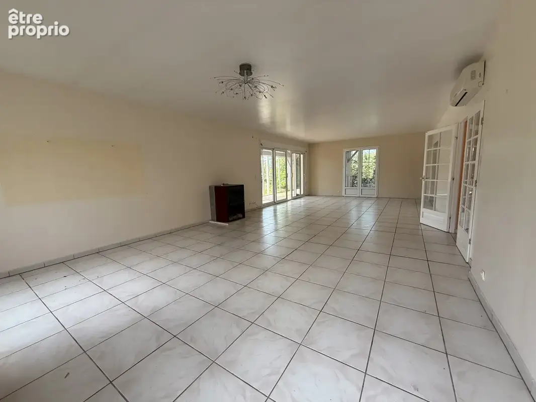 Maison 9 pièces 277 m² à vendre à Mauroux (46700) - photo 30