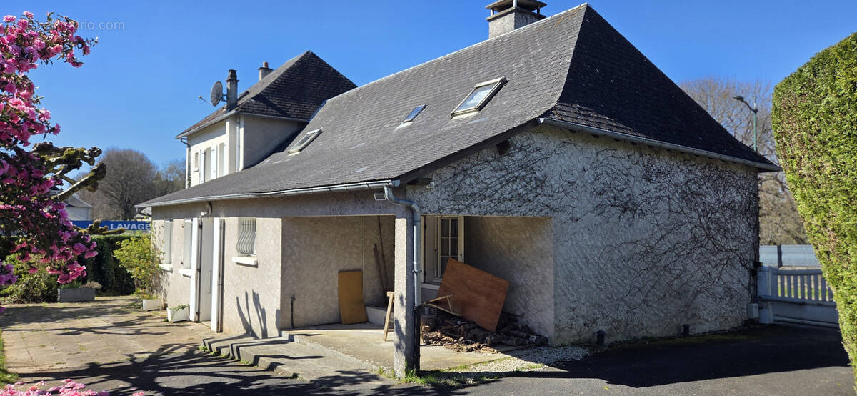 Maison à ARNAC-POMPADOUR