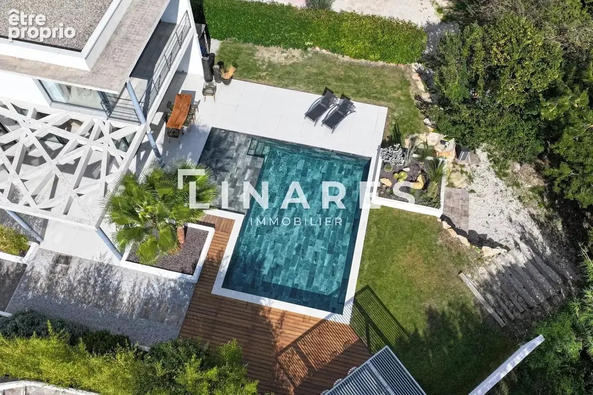 LA PRESTIGIEUSE - Villa T5 de 310m² - Piscines intérieure et extérieure - Salle de sport  - Cuisine d'été - Jardin 990m² - 13420 - photo 29