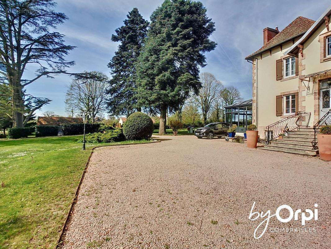 Maison à ARPHEUILLES-SAINT-PRIEST