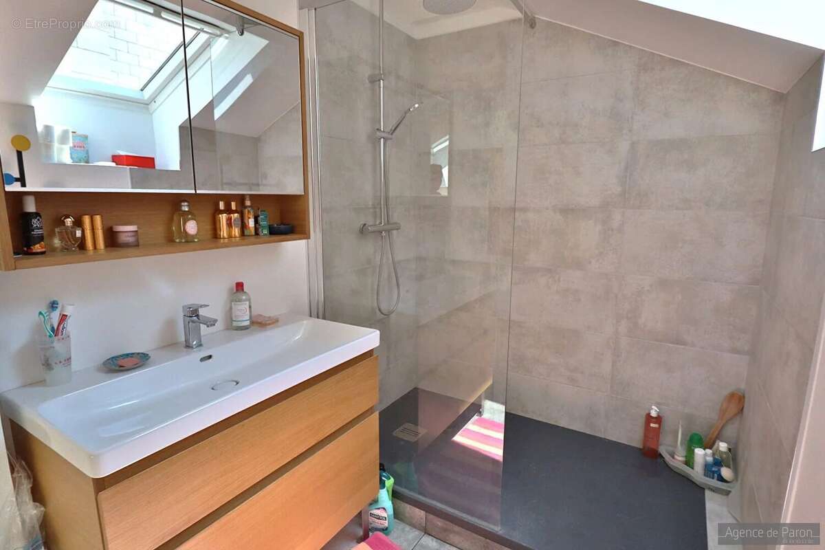 Maison à VERRIERES-LE-BUISSON