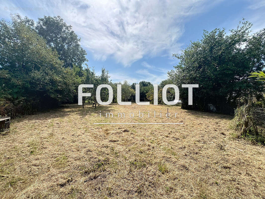 Maison à SAINT-SAUVEUR-LENDELIN