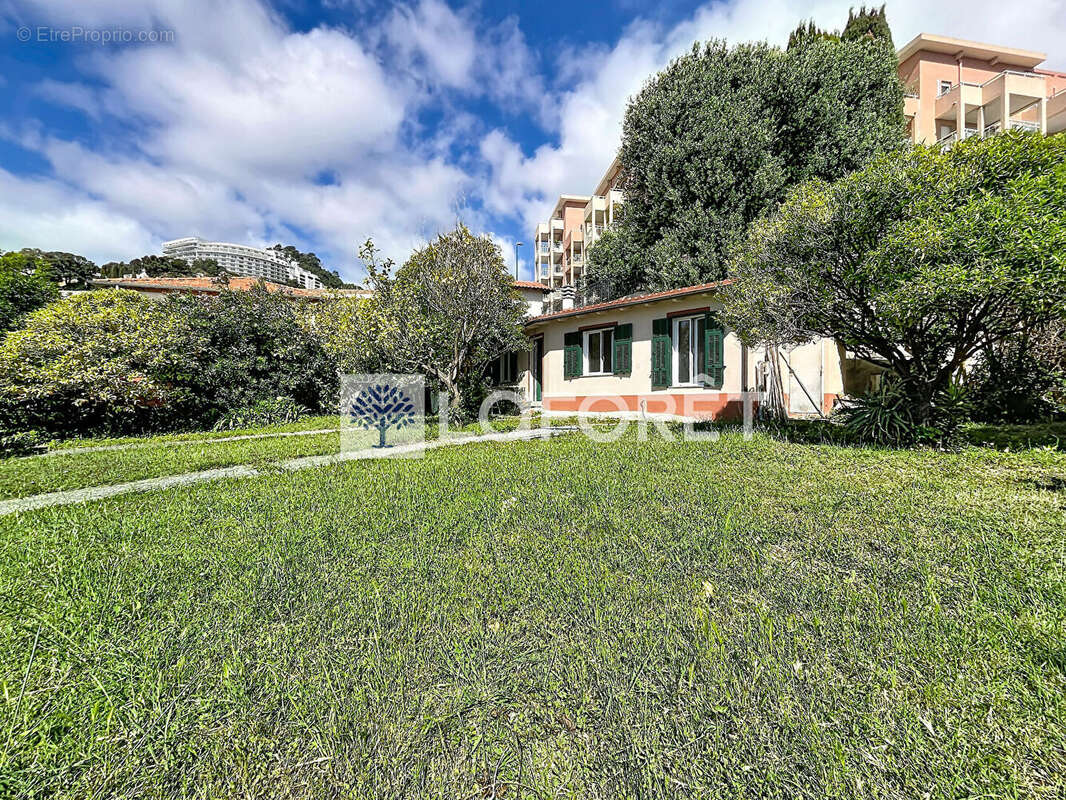 Appartement à BEAUSOLEIL