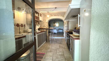 Maison à CAMARET-SUR-AIGUES