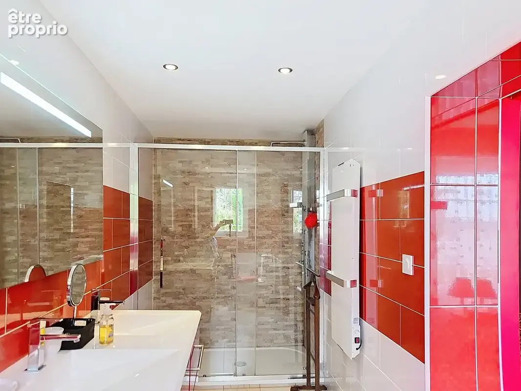 Villa plain-pied 5 chambres et piscine - photo 17