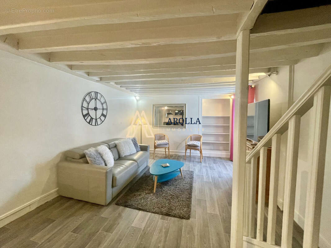 Appartement à PARIS-9E