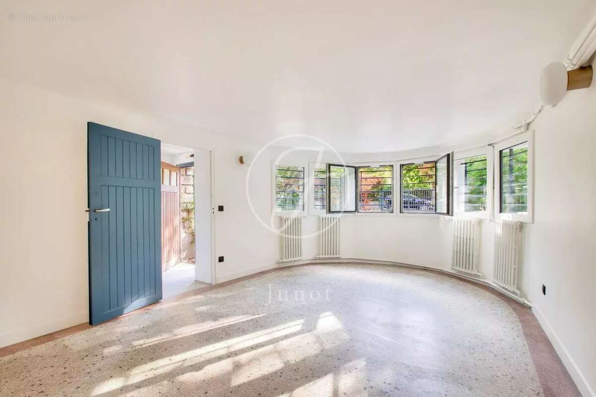 Maison à LE VESINET