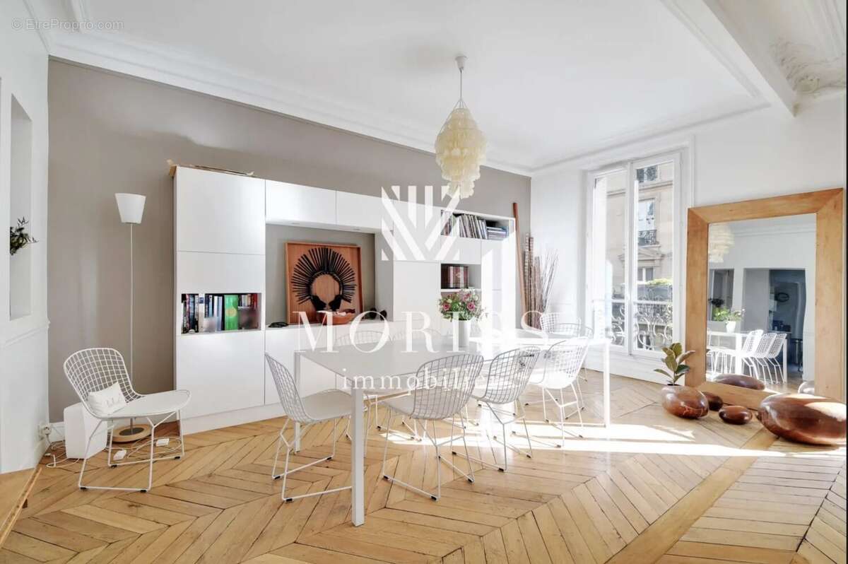 Appartement à PARIS-18E