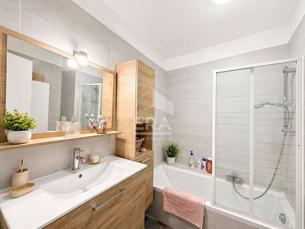 Appartement à LE CANNET