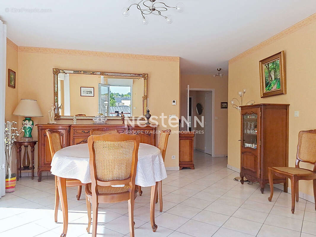 Appartement à SAINTE-LUCE-SUR-LOIRE