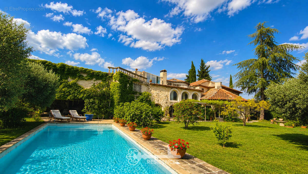 Maison à UZES