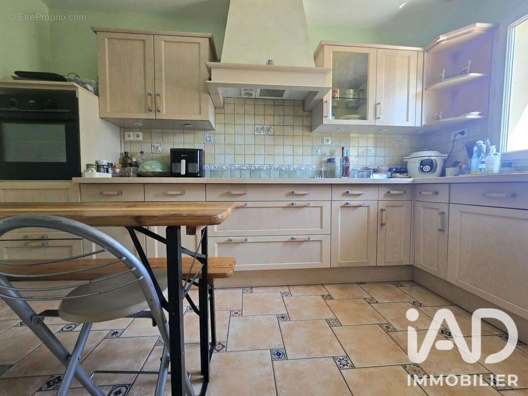 Maison 161 m² à Saint-Maclou  - photo 4