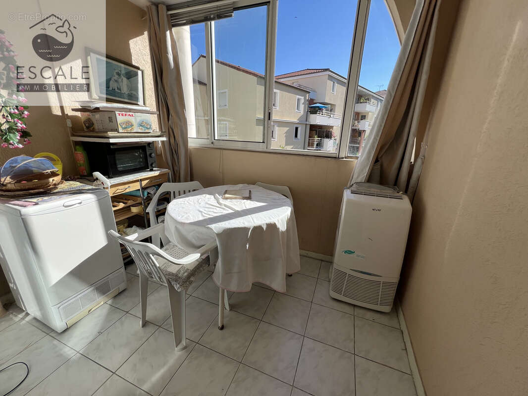 Vente type 2 cabine + garage en sus quartier mont saint-clair a sete - photo 3