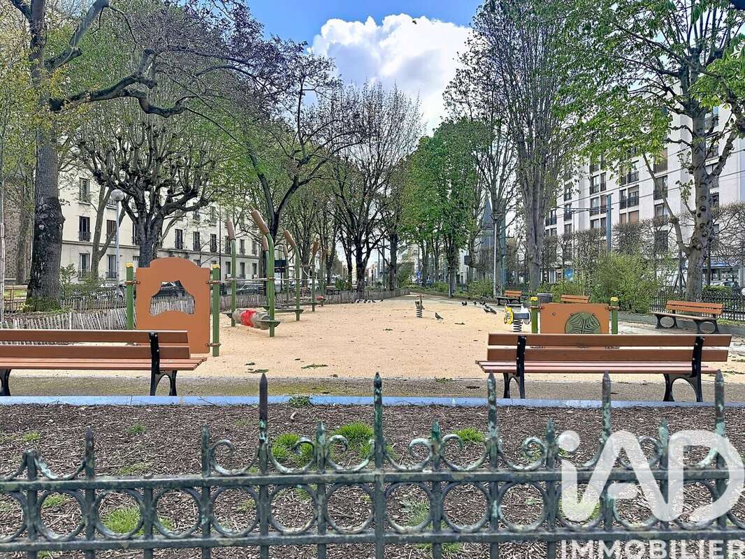 Photo 2 - Appartement à SAINT-DENIS