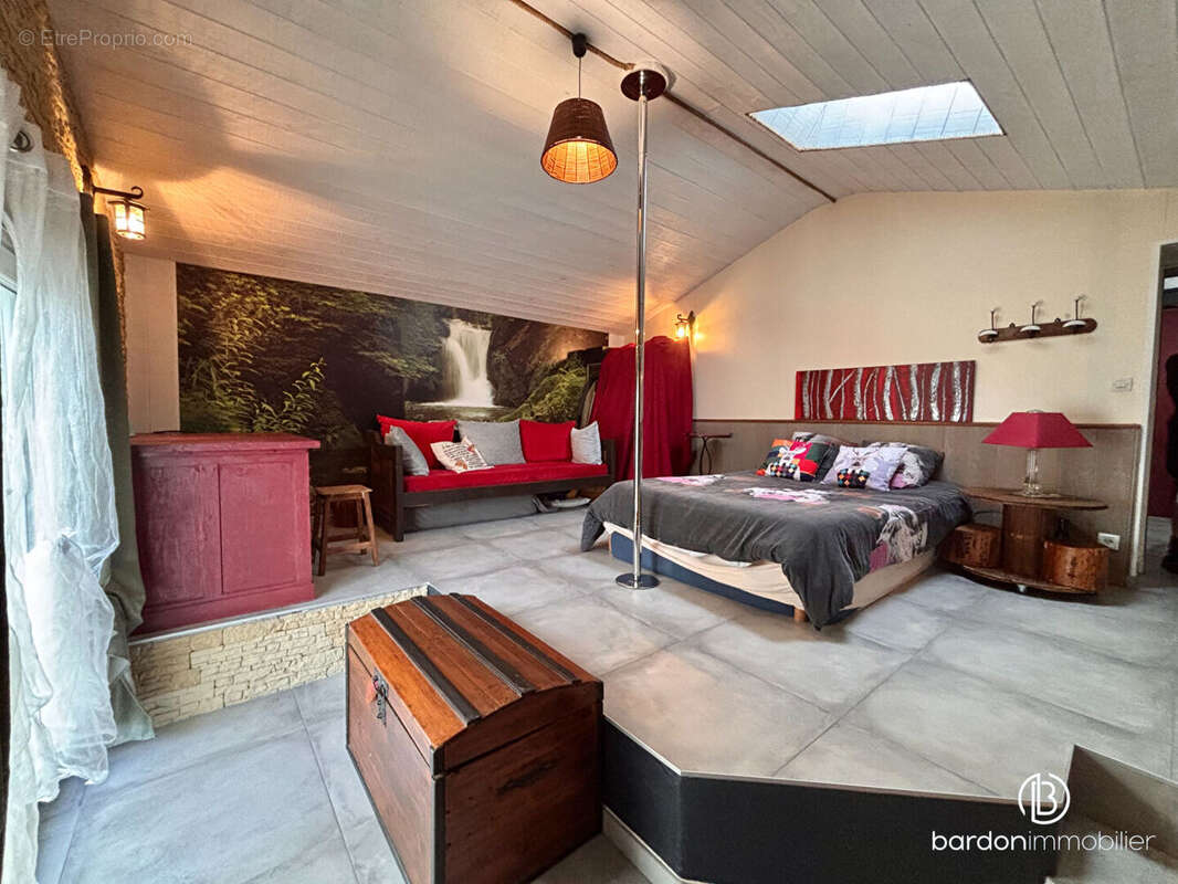 Maison à SAINT-CHRISTOPHE-DU-LIGNERON