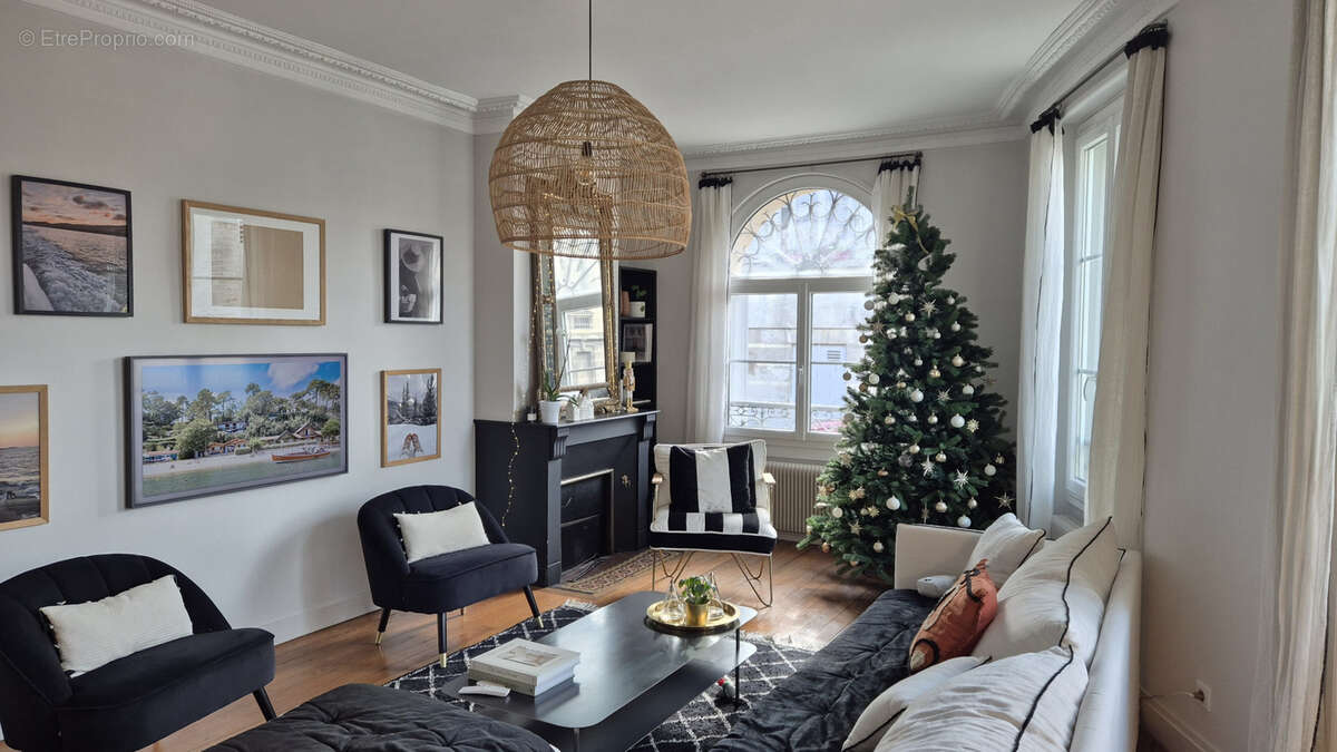 Appartement à BORDEAUX