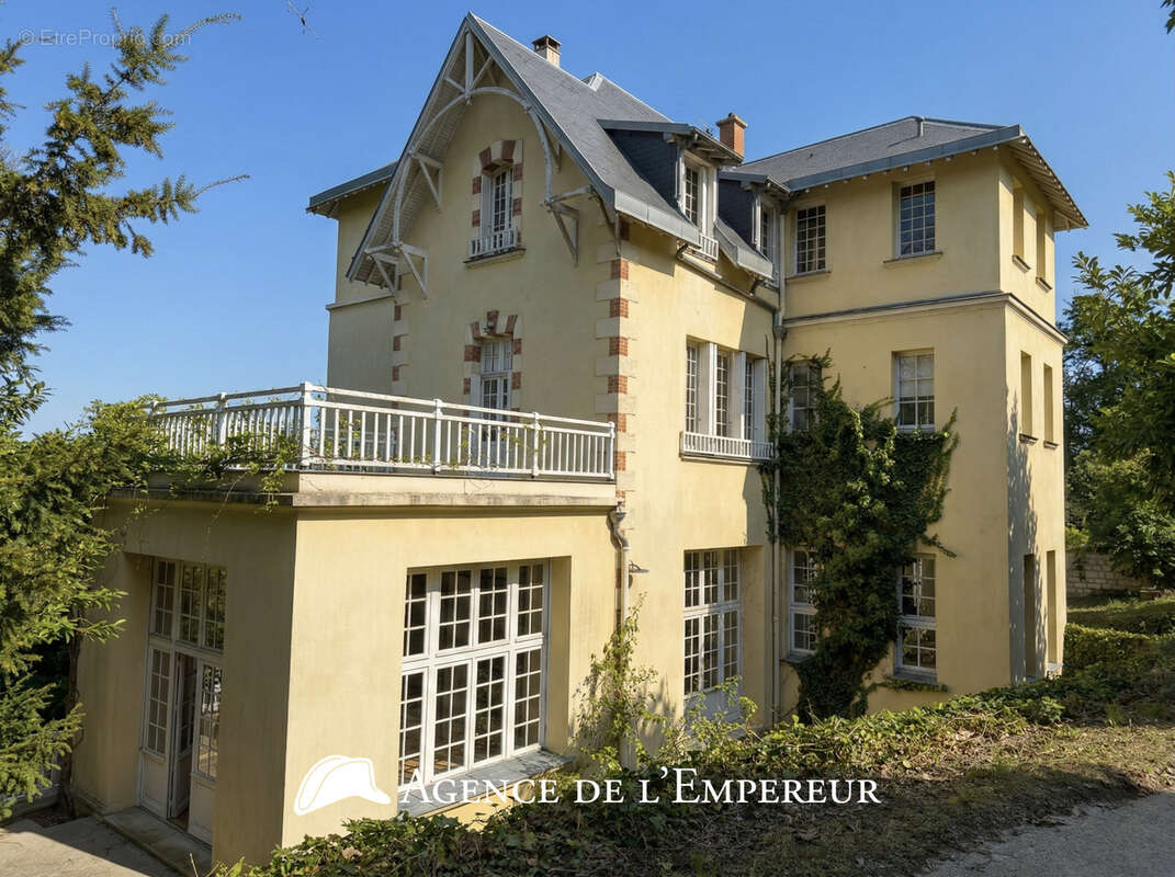 Demeure dans le Parc de la Malmaison, parcelle de 3 000 m2 - photo 29