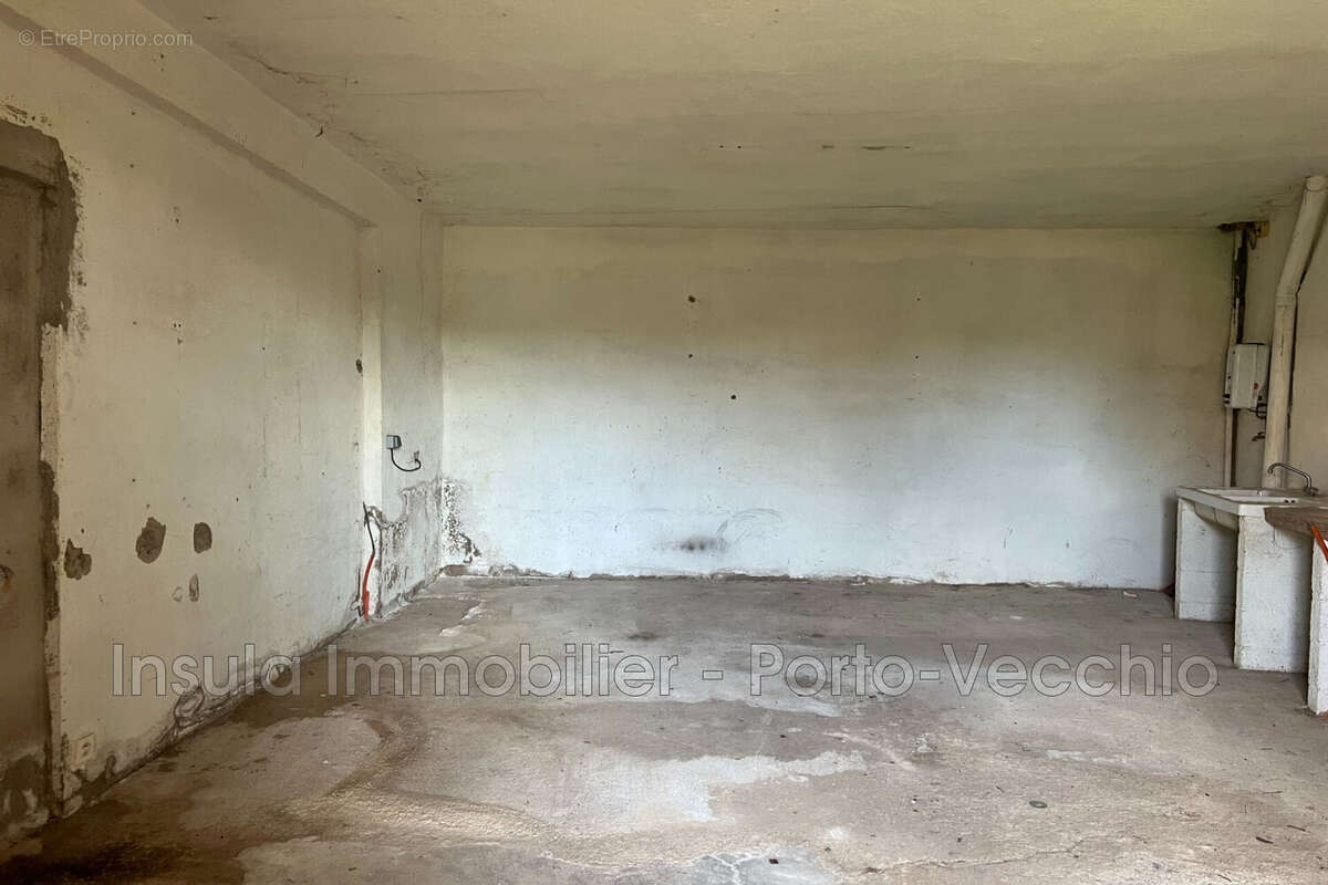 Appartement 72 m² à Lecci  - photo 9