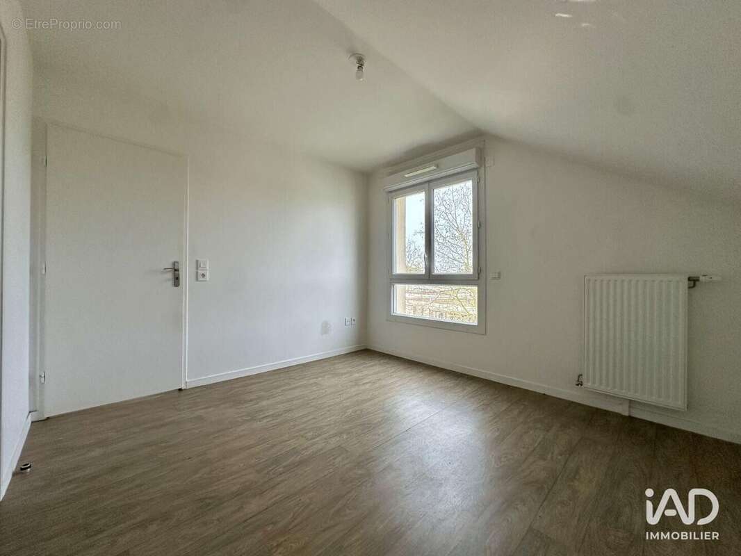 Photo 6 - Appartement à SAVIGNY-LE-TEMPLE
