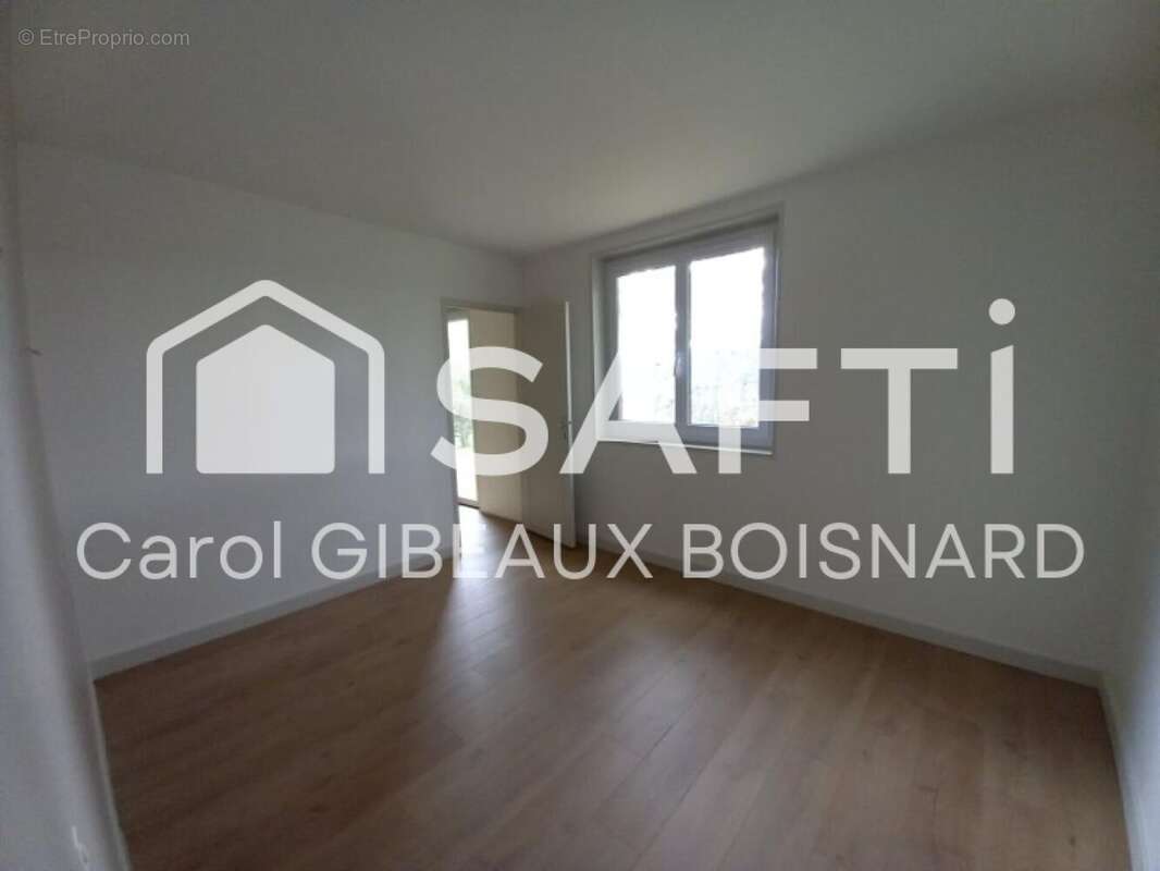 Maison 42 m² à Saumeray  - photo 2