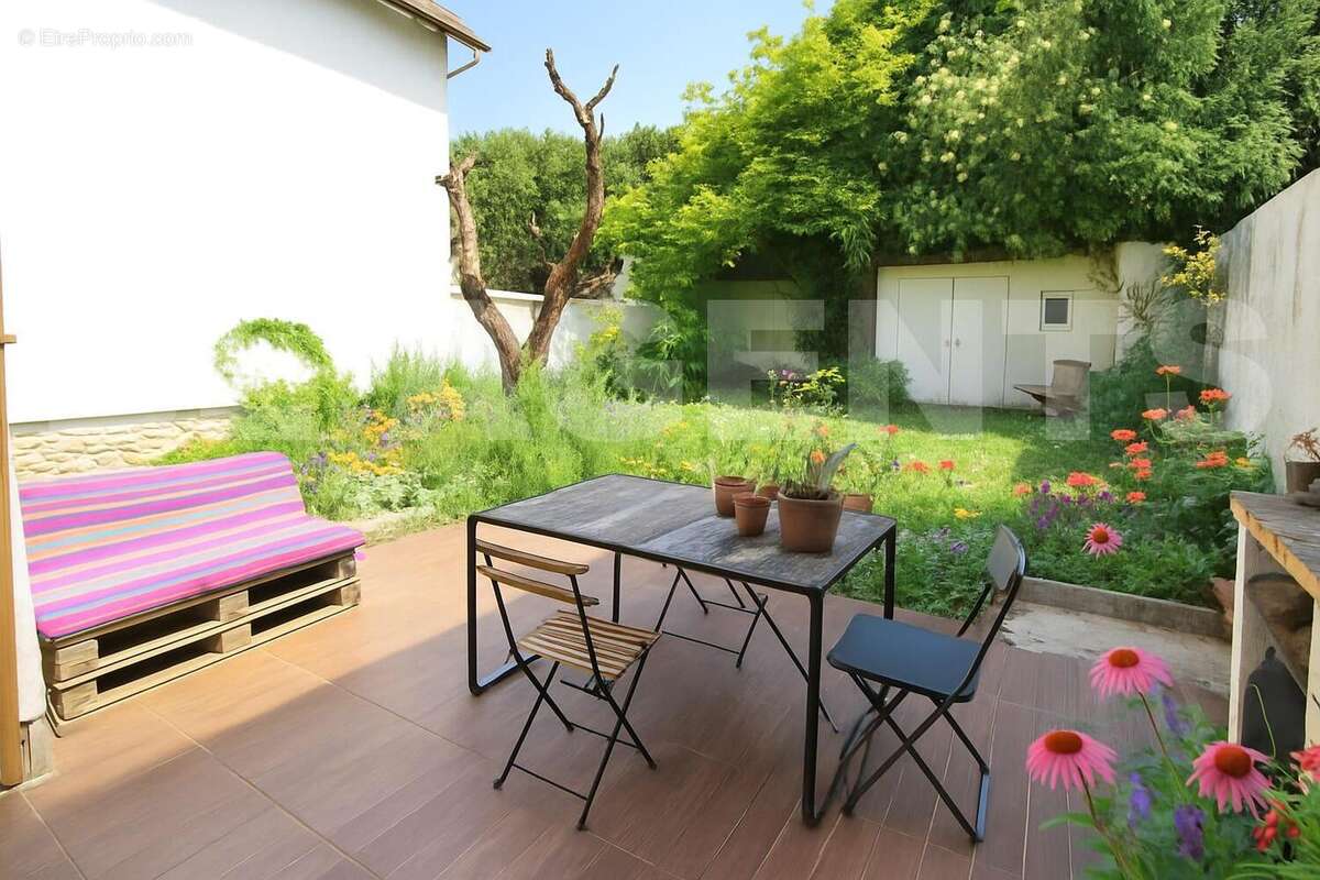 Maison a vendre  Saint Maur des fossés - Maison à CHENNEVIERES-SUR-MARNE