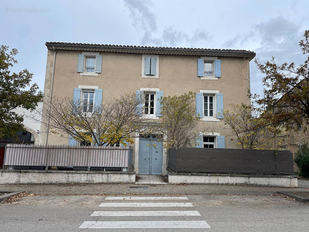 Appartement à ROBION