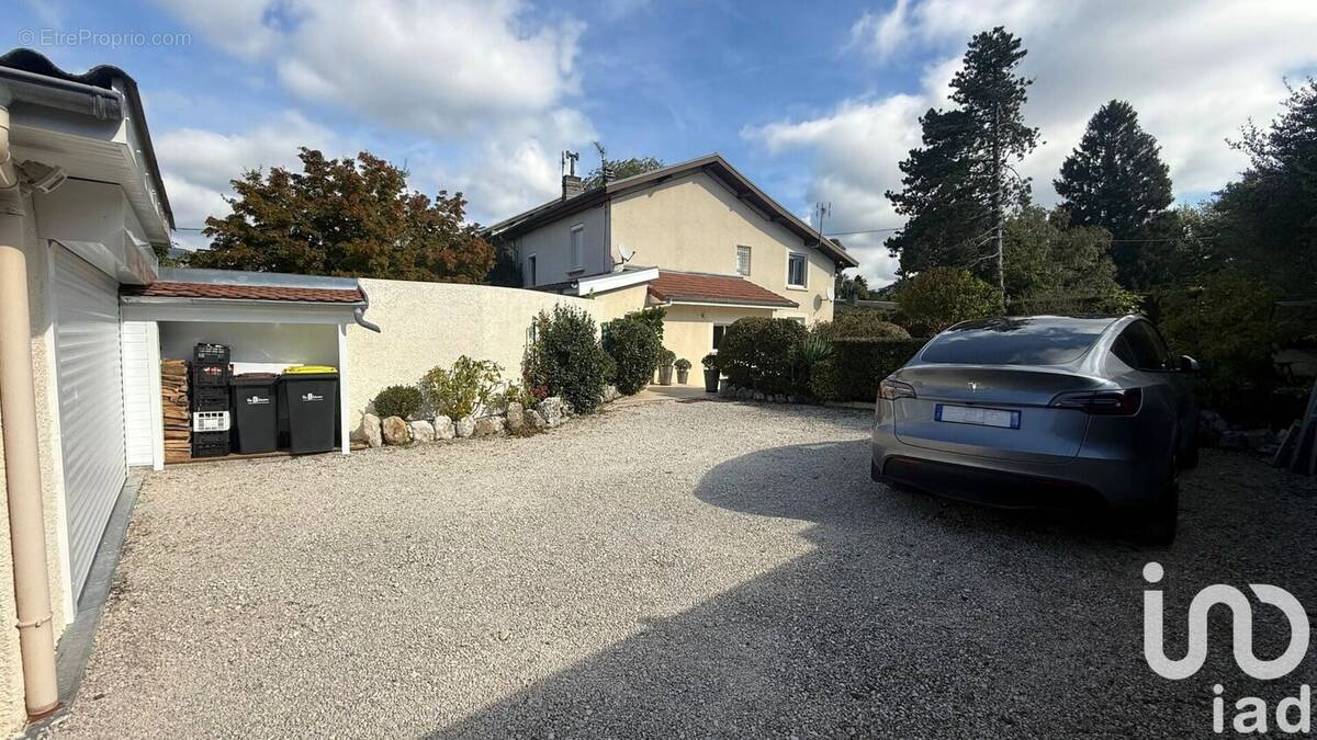 Photo 1 - Maison à VOIRON