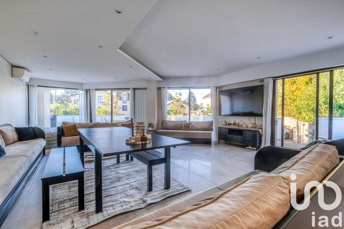 Photo 6 - Maison à VAUJOURS