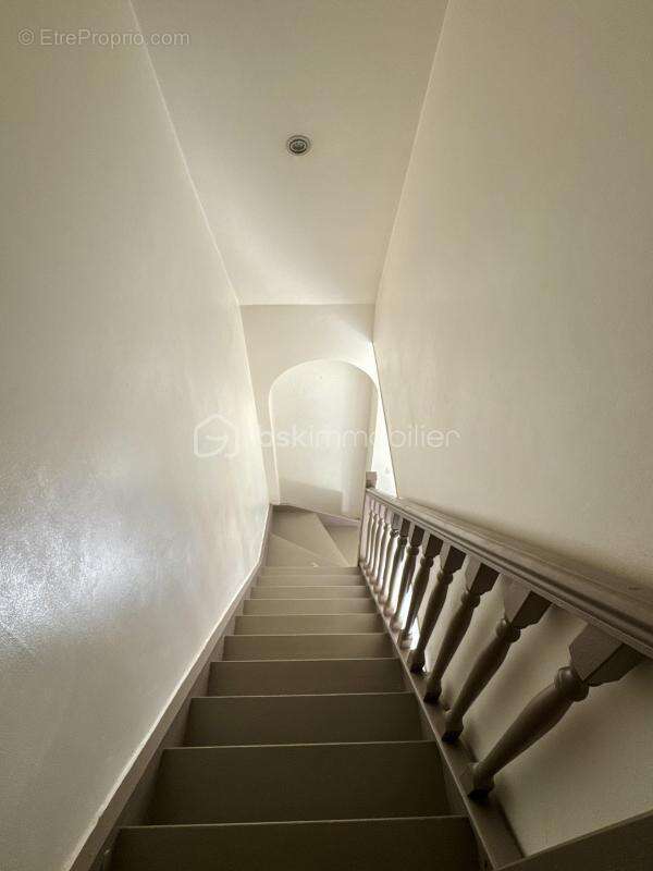 Maison à AZAY-SUR-CHER