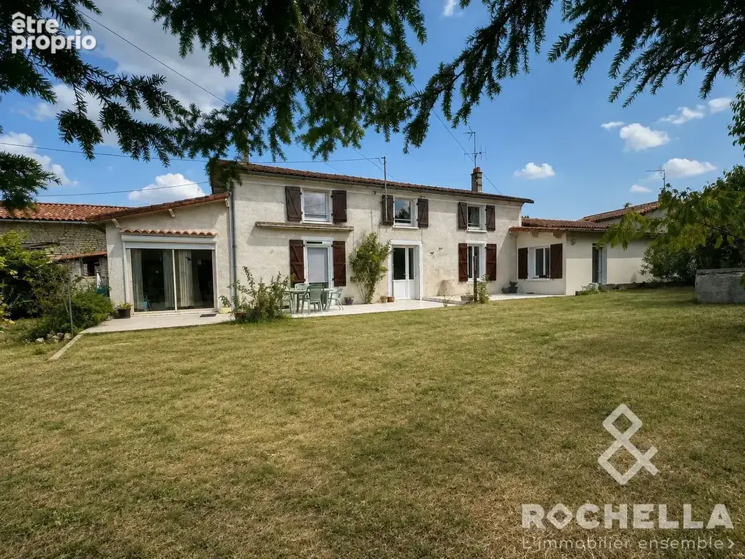 Photo Maison à Le Vert au prix de 183 000€